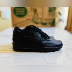 Nike air max 90 gs new in original box